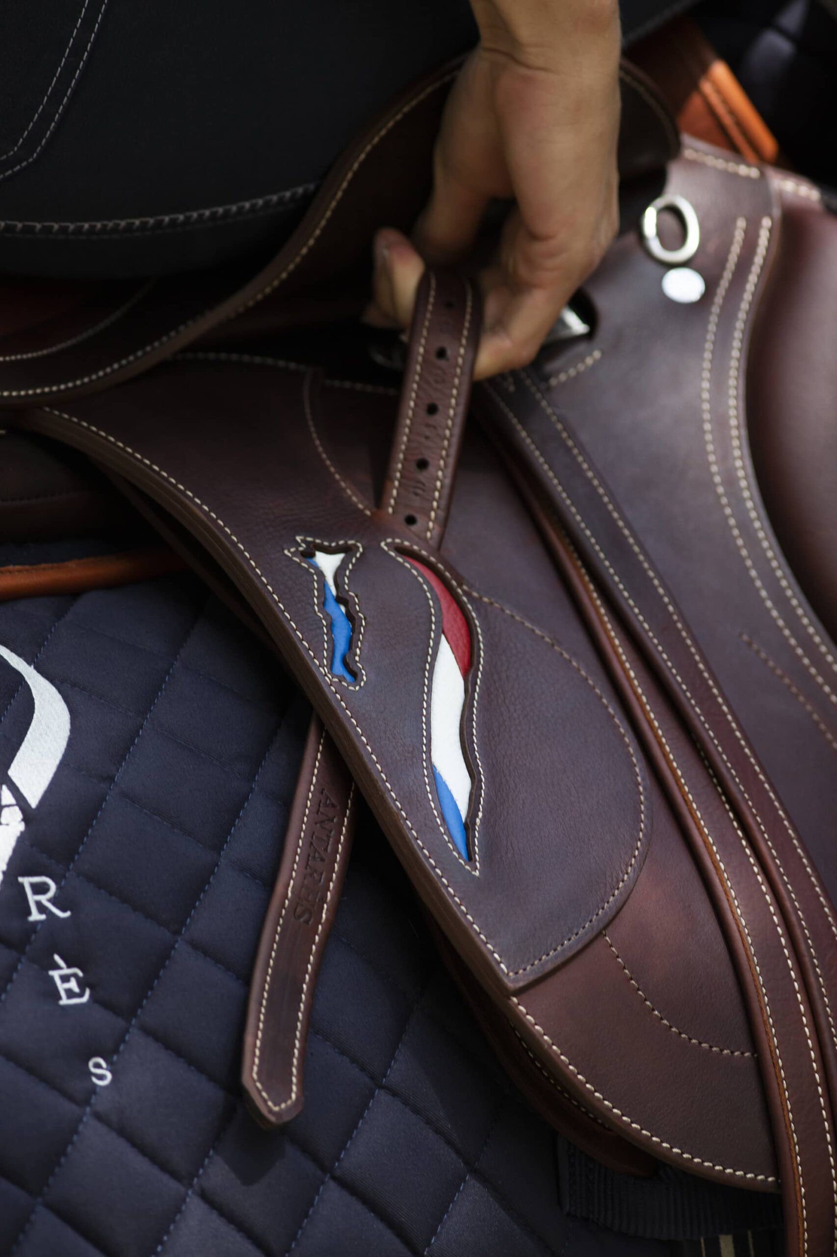 How to choose your stirrup leathers ? 
