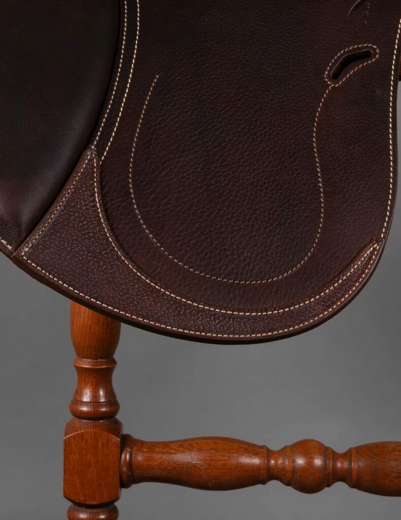 Equestrian double flap leather custom saddle for horse and rider