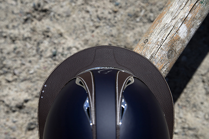 Antarès riding helmet to ensure rider safety on horseback and when working on foot